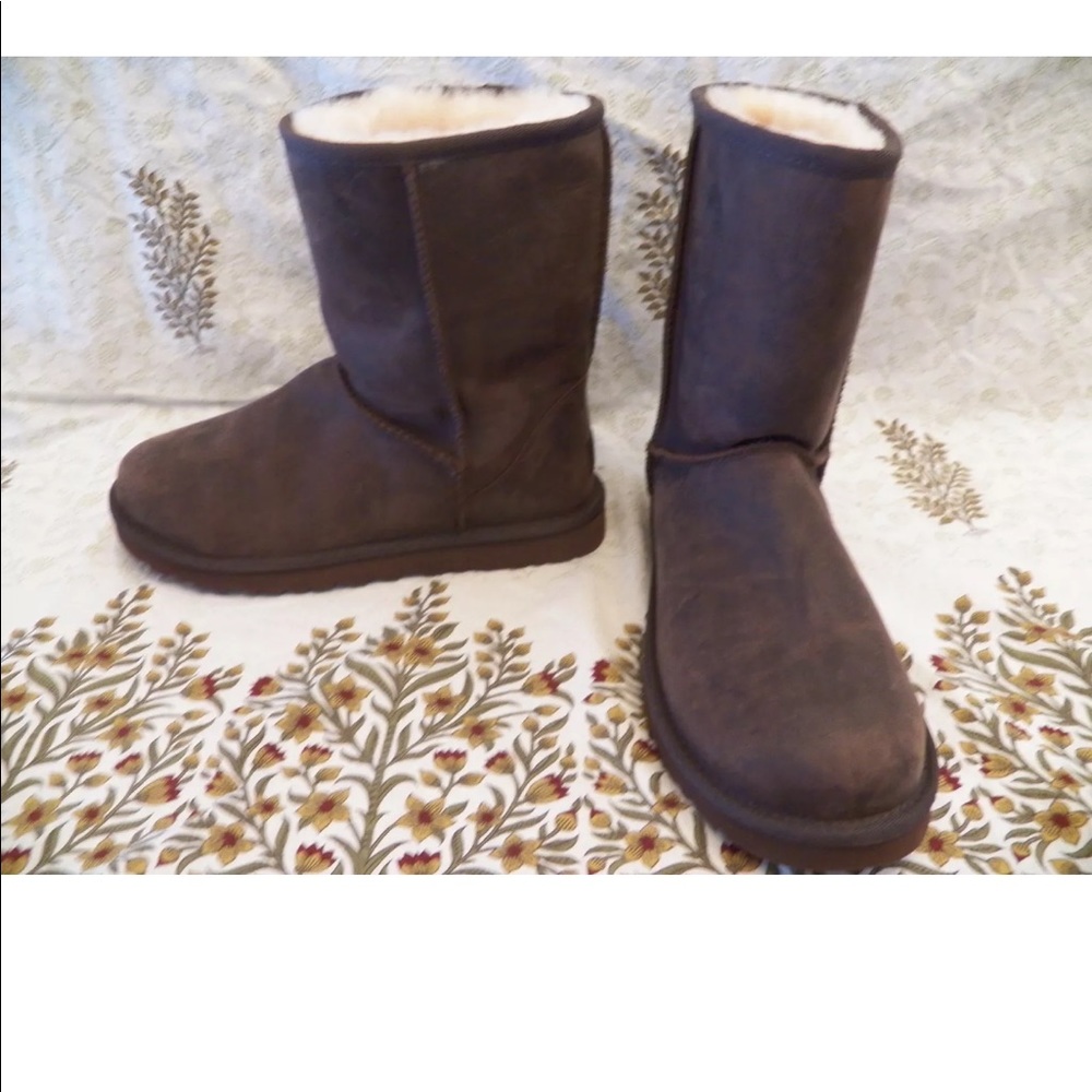 New Women UGG Classic Short Leather Brownstone